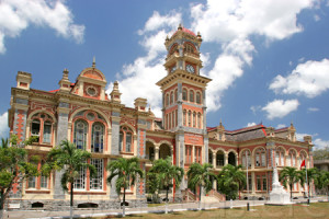 Queen's Royal College